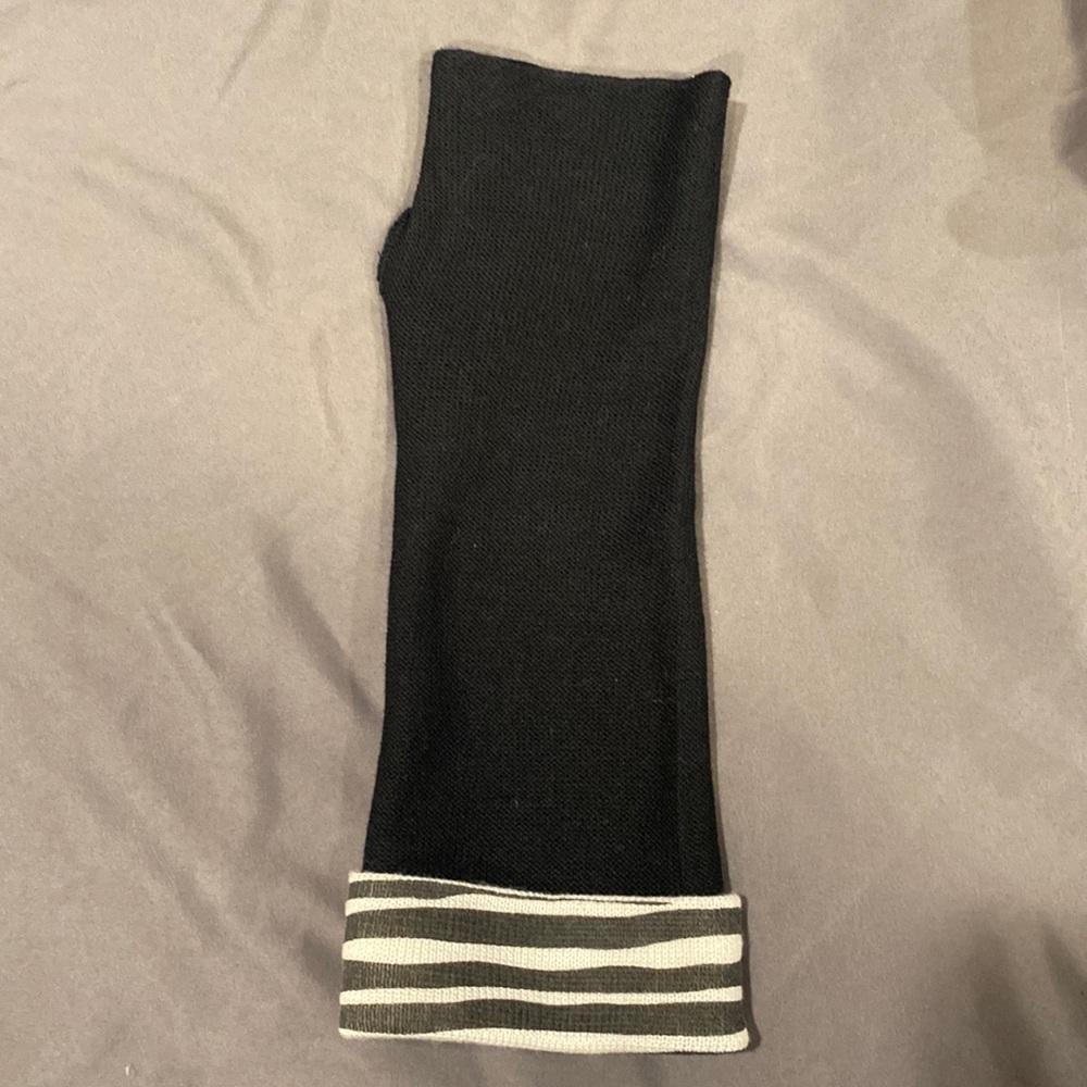 gloves - Picture 3 of 3